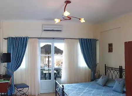 Kalya Kamari (Santorini)