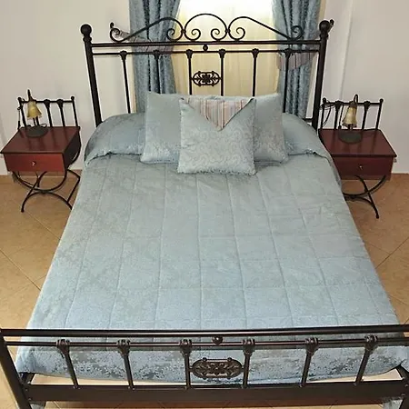 Kalya Bed & Breakfast 3*