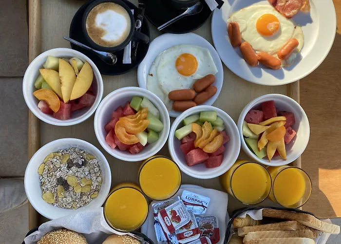 Kalya Bed & Breakfast 4*