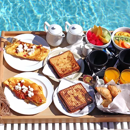 Oda ve Kahvaltı Kalya 4*