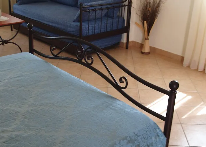 Couette-café Kalya 4*